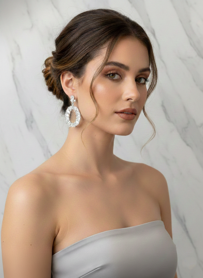 Brinco Cravejado Oval Prata 925